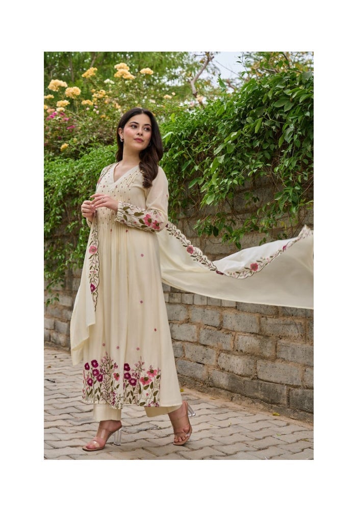 Malishka Export Chanderi Silk Embroidery Anarkali Kurta for Women - Image 4